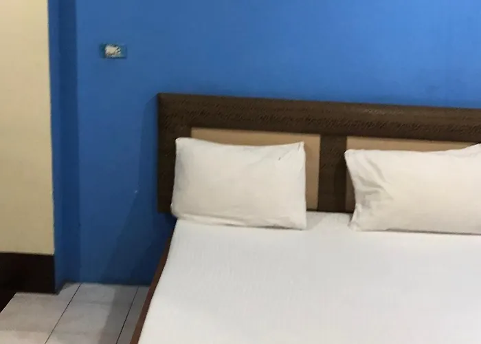 Hotel Oyo 1146 Paris In 2*
