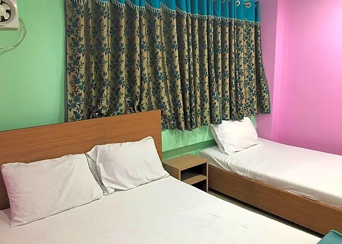 Hotel Oyo 1146 Paris In