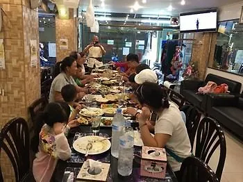 Hotel Oyo 1146 Paris In Bangkok